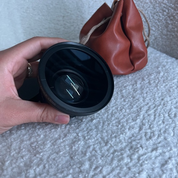 NEEWER 58MM 0.43X Professional Wide Angle Lens Macro - Picture 7 of 9